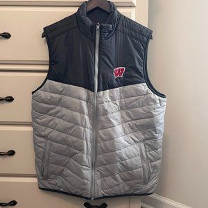 Men's Under Armour Wisconsin Badgers Reversible Puffer Vest Size Large